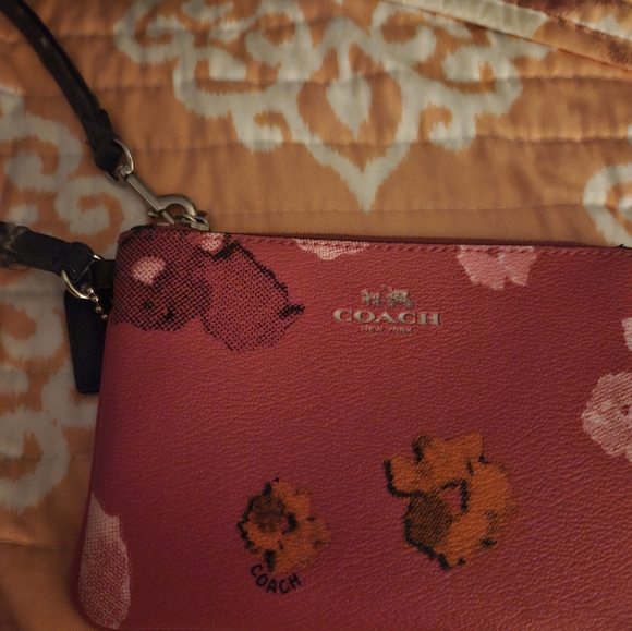 Coah Wristlet
